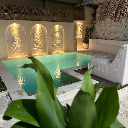 Ellies Hotel Nusa Dua (Bali) Exterior foto